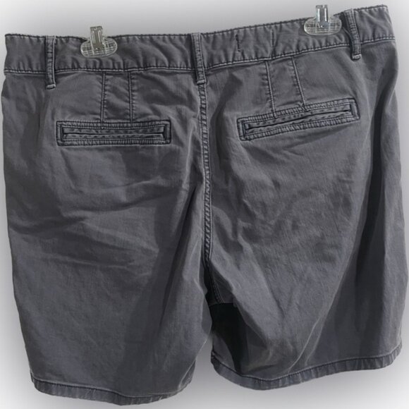 Gap Ladies Navy shorts. Size 10. Super cute! - Picture 2 of 4